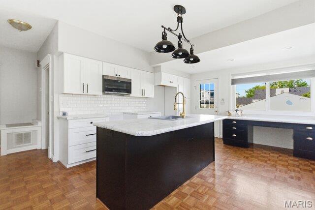 23 Midpark Lane
