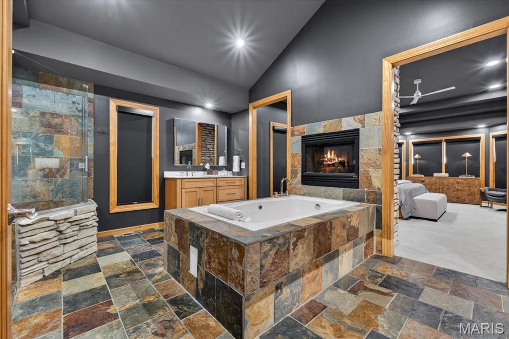 3817 Indian Ridge Lane