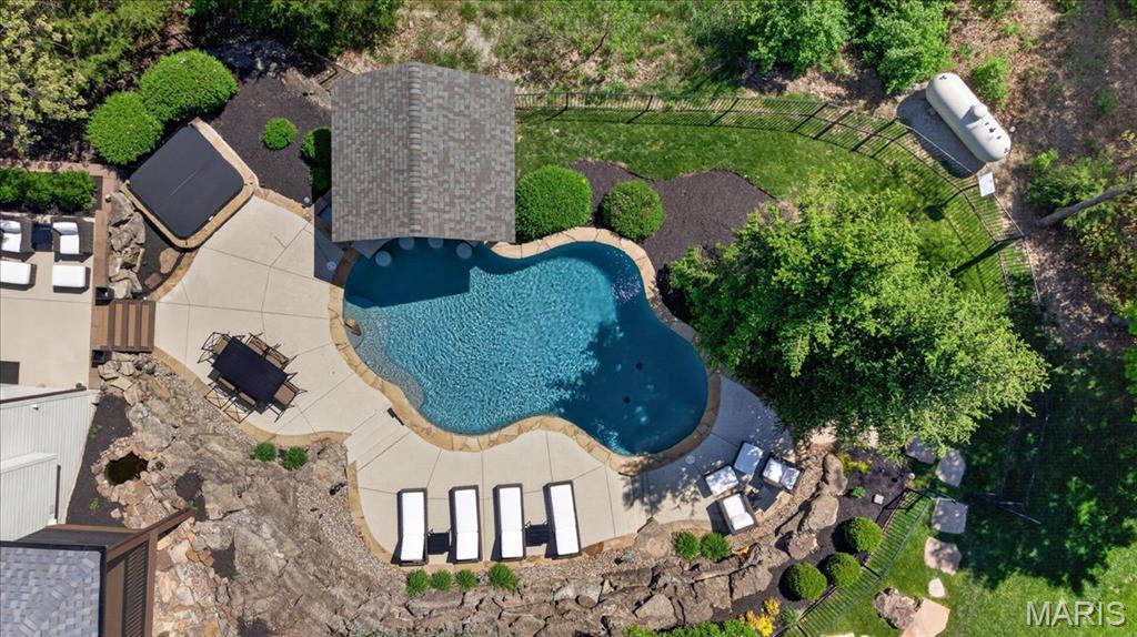 3817 Indian Ridge Lane