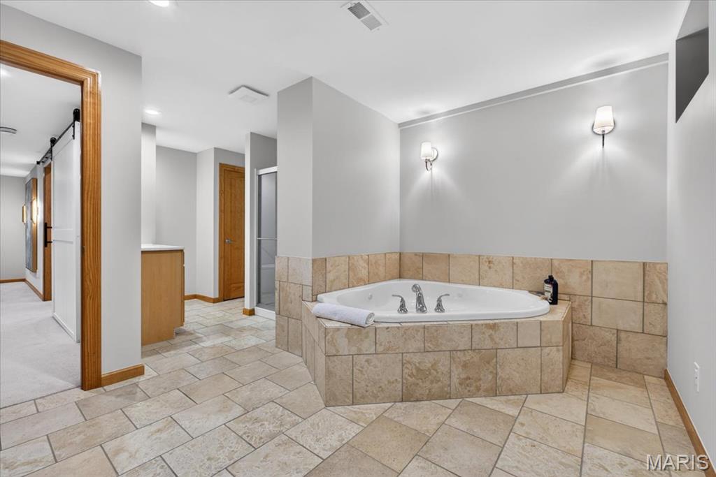 3817 Indian Ridge Lane