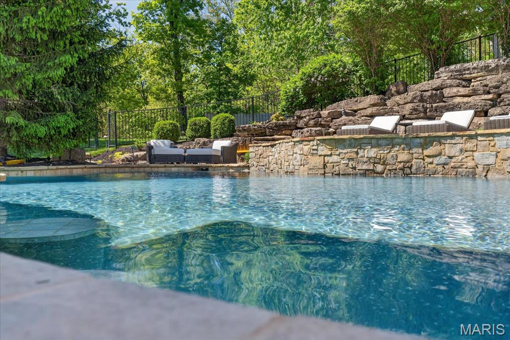 3817 Indian Ridge Lane