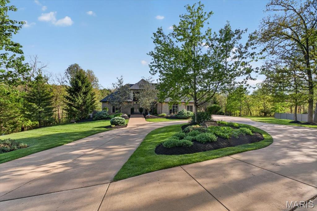 3817 Indian Ridge Lane