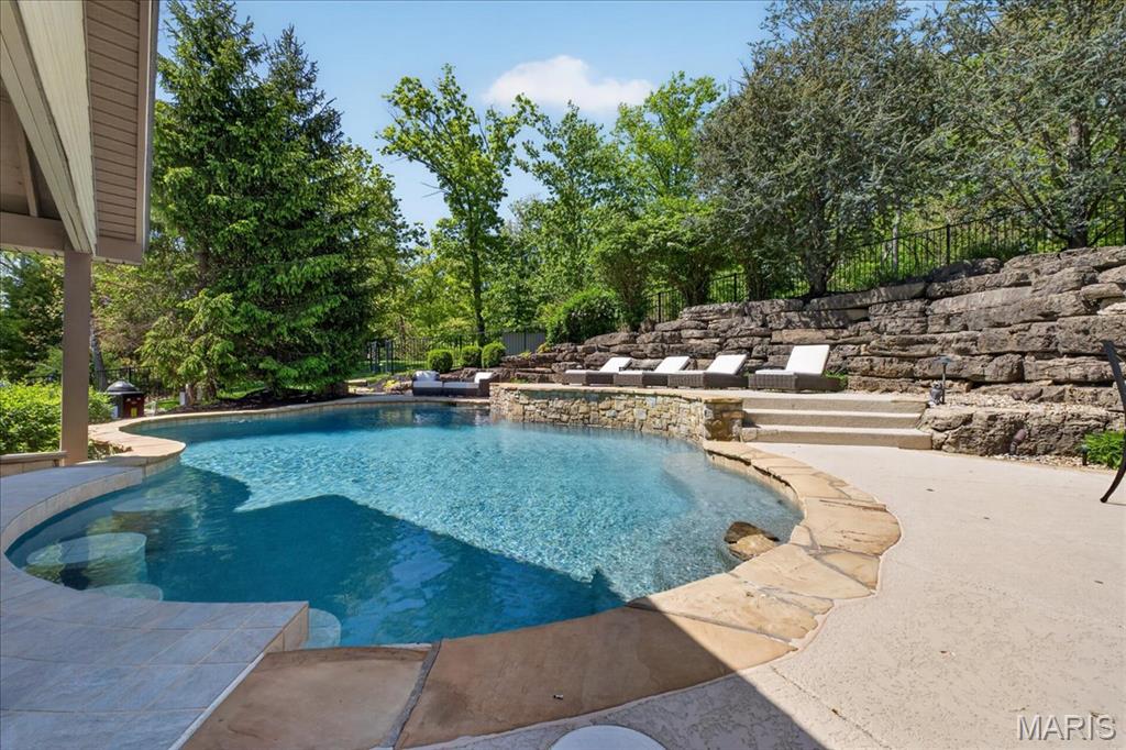 3817 Indian Ridge Lane