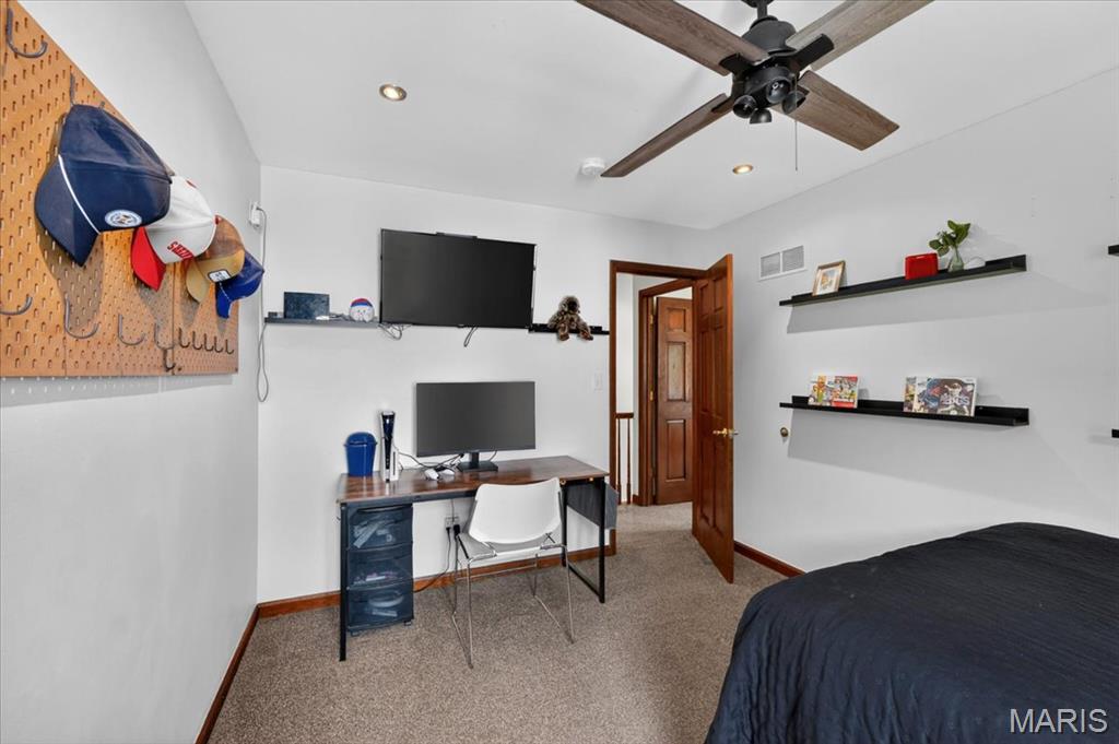 16630 Willow Glen Drive