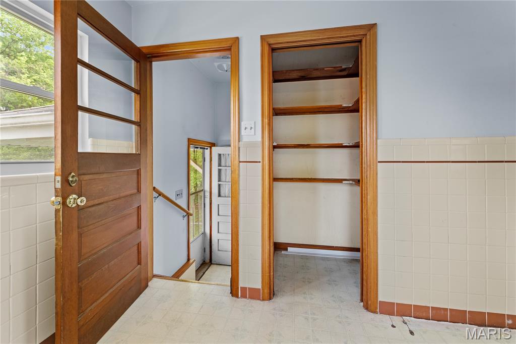 2812 Laclede Station Road