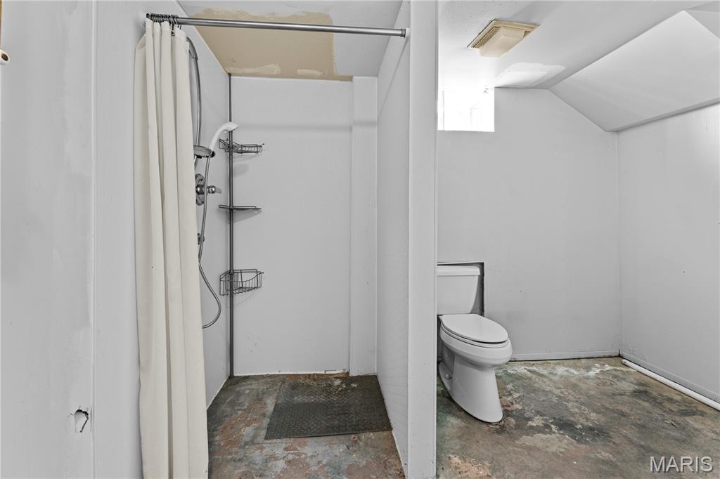 2812 Laclede Station Road