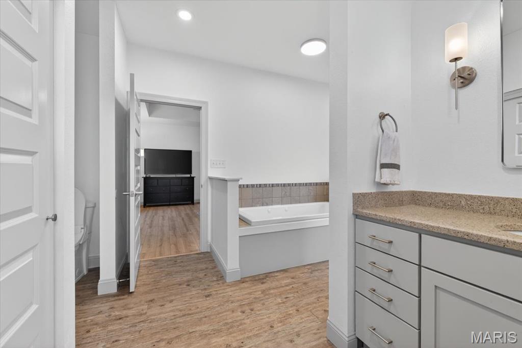 322 Pointe Loma Boulevard