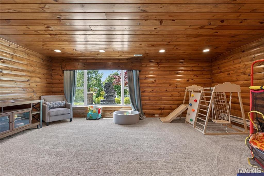 322 Pointe Loma Boulevard