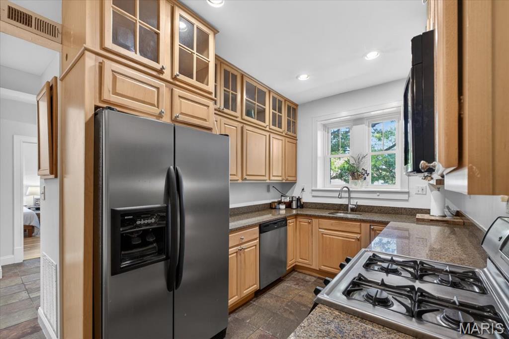 6636 San Bonita Avenue Unit: 2W