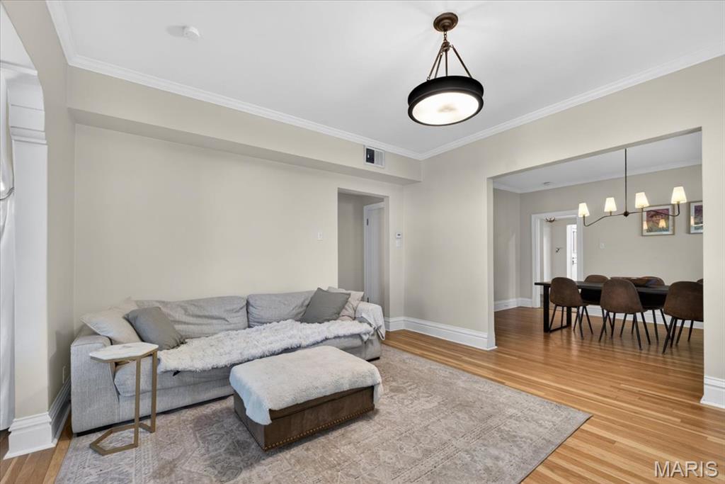 6636 San Bonita Avenue Unit: 2W