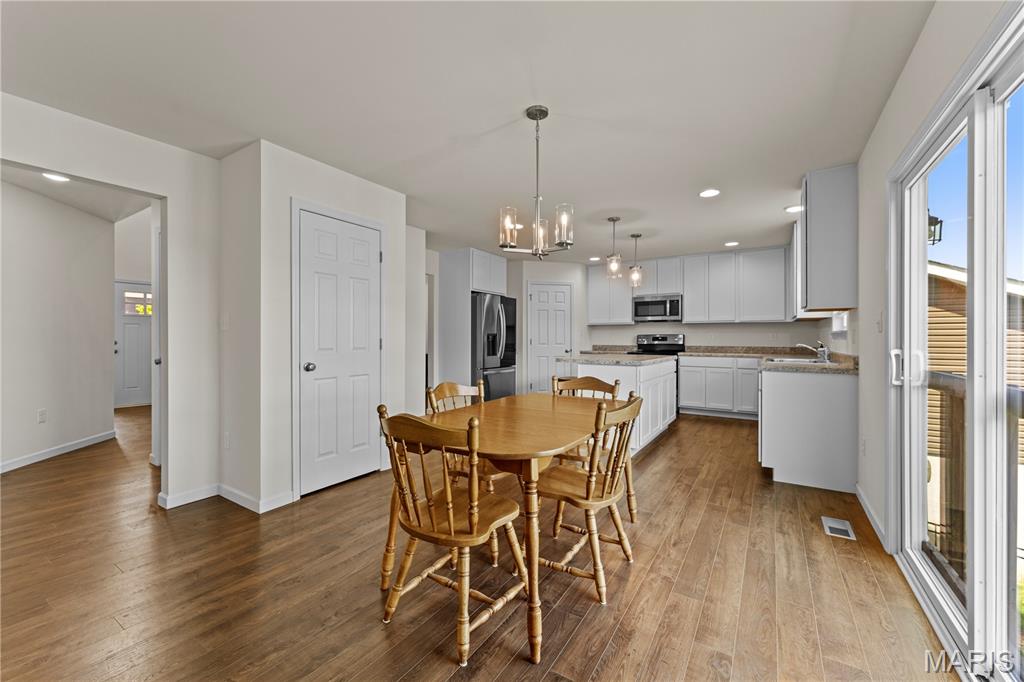 204 Stone View Court