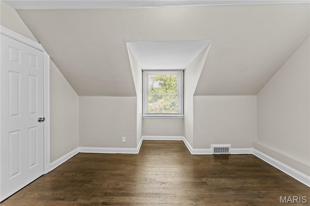 38 Chafford Woods