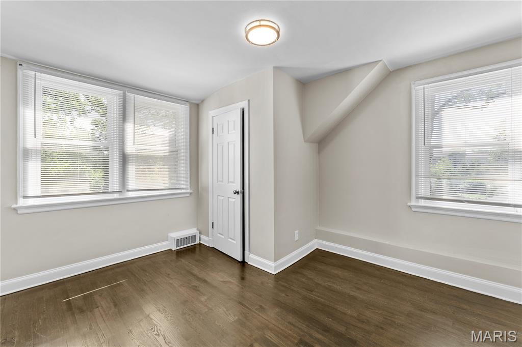 38 Chafford Woods