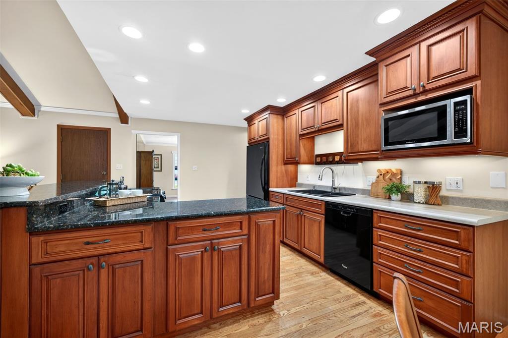 12464 Meadow Green Place