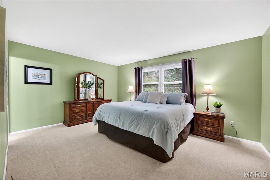 12464 Meadow Green Place