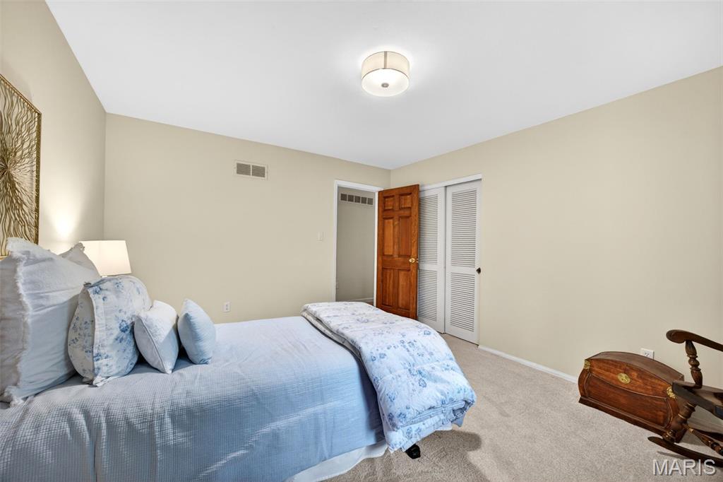 12464 Meadow Green Place