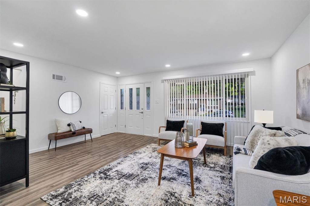 2261 Eleanor Kay Drive
