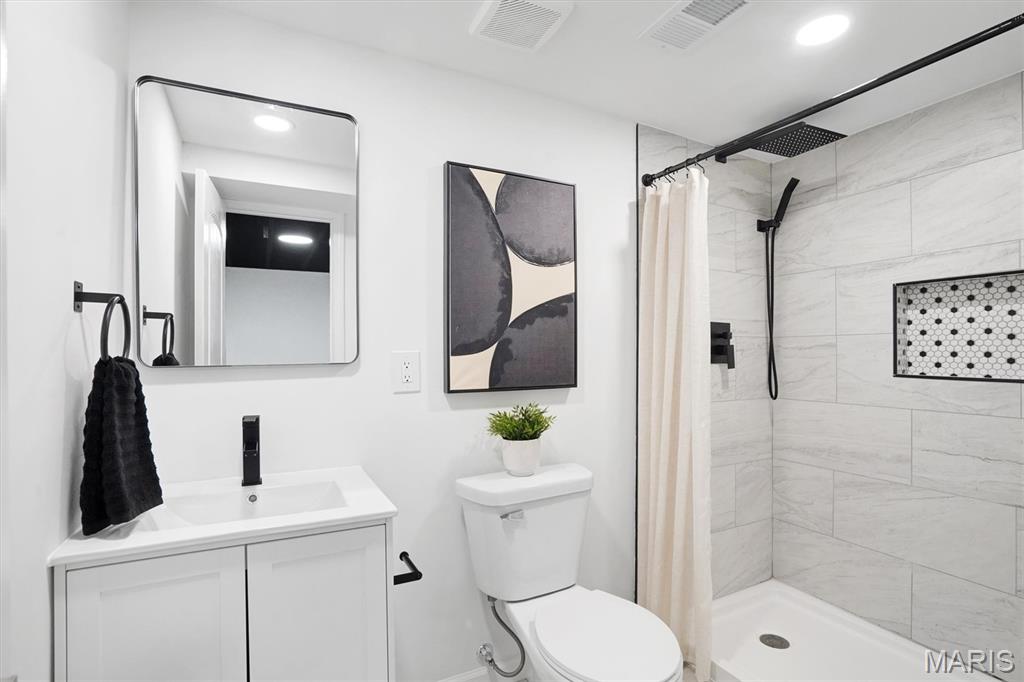 2261 Eleanor Kay Drive