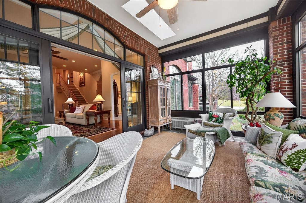 6 Upper Conway Lane