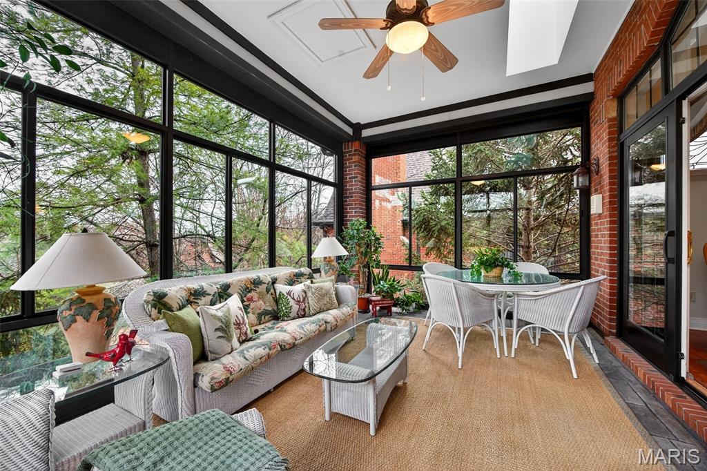 6 Upper Conway Lane