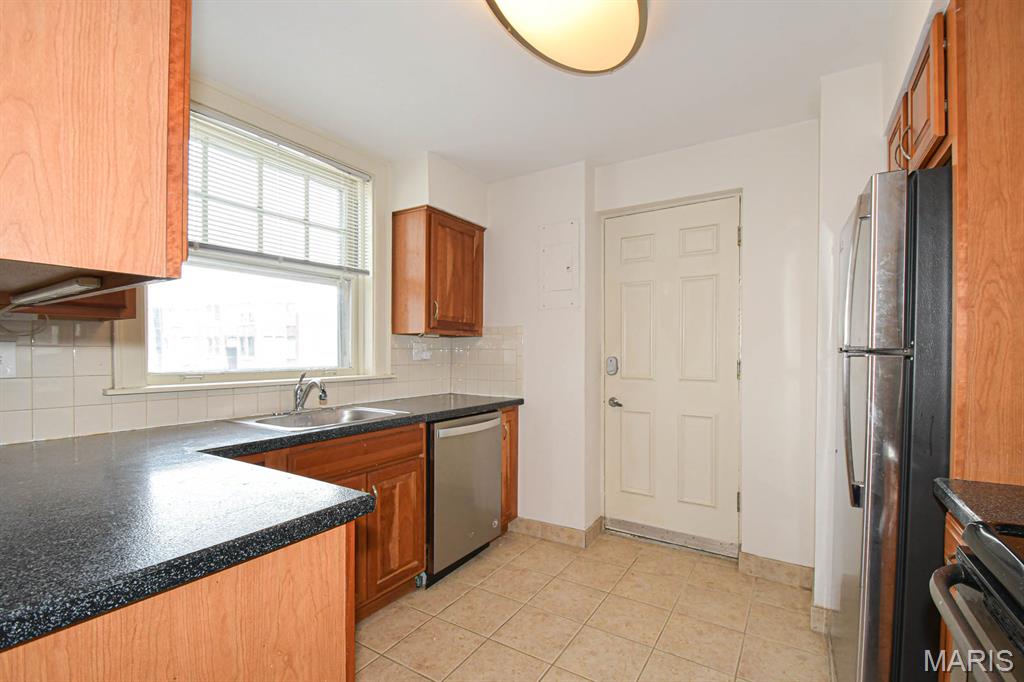 321 Belt Avenue Unit: 201