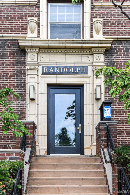 321 Belt Avenue Unit: 201