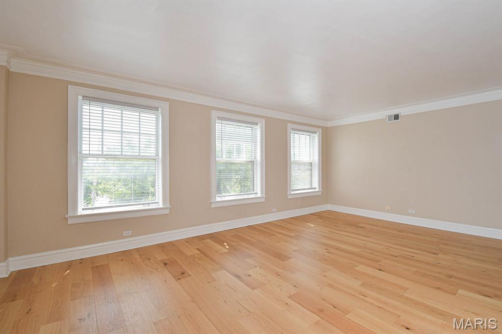 321 Belt Avenue Unit: 201