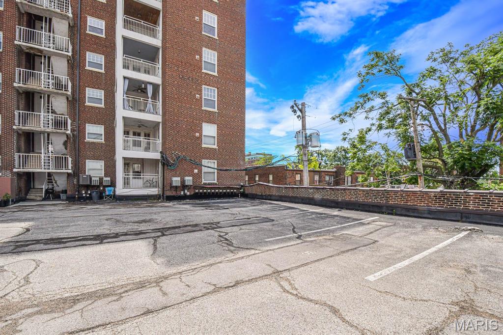 321 Belt Avenue Unit: 201