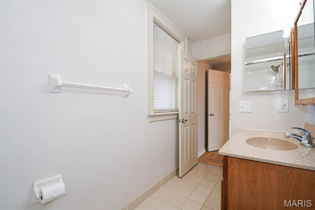 321 Belt Avenue Unit: 201