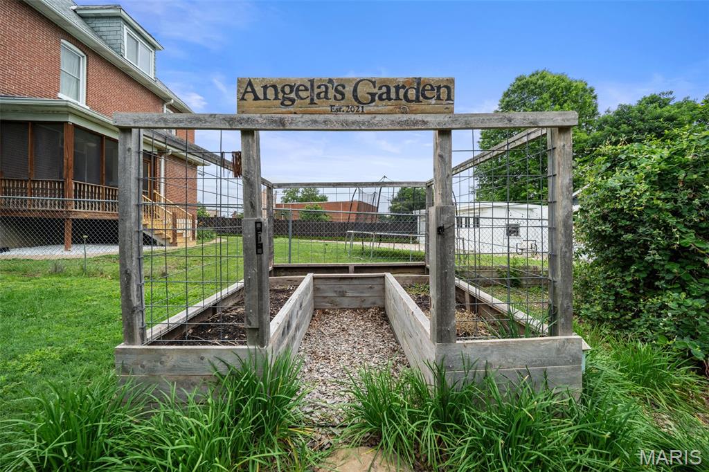 7316 Marietta Avenue