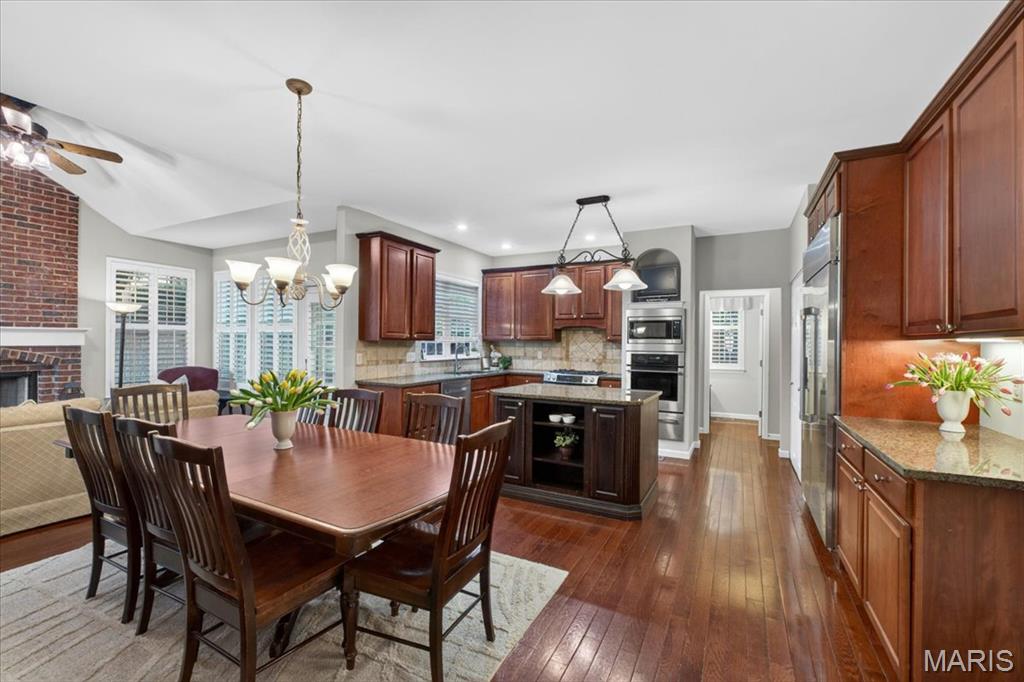 482 Pine Hollow Court