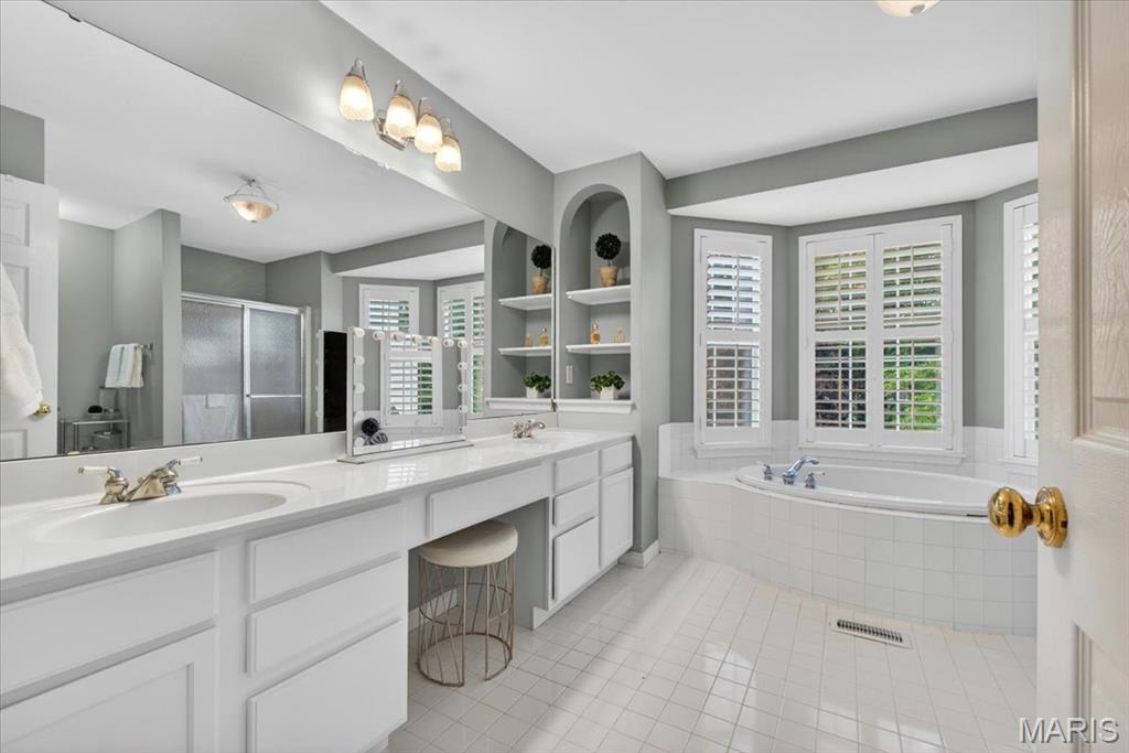 482 Pine Hollow Court