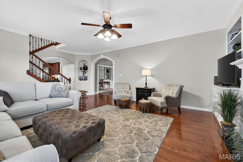 482 Pine Hollow Court