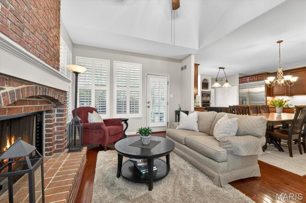 482 Pine Hollow Court