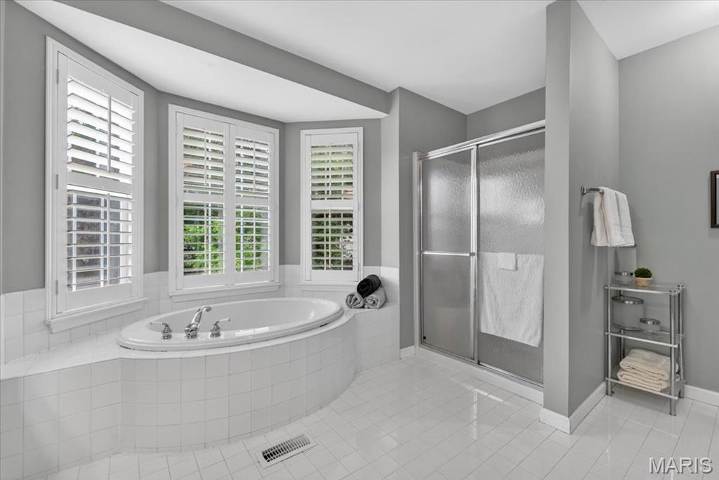 482 Pine Hollow Court