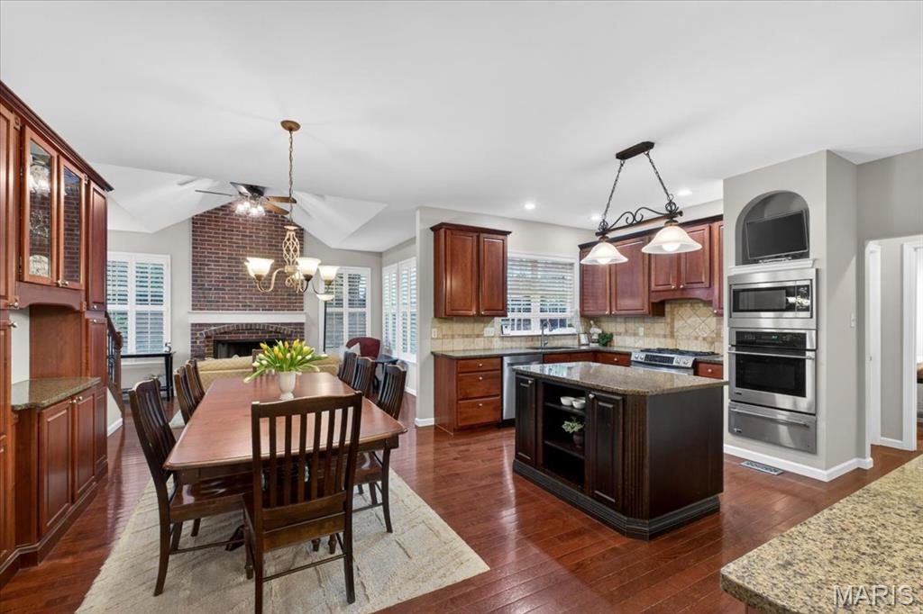482 Pine Hollow Court