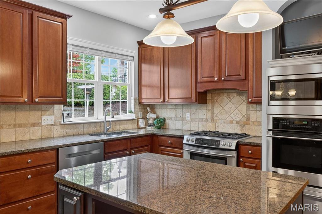 482 Pine Hollow Court