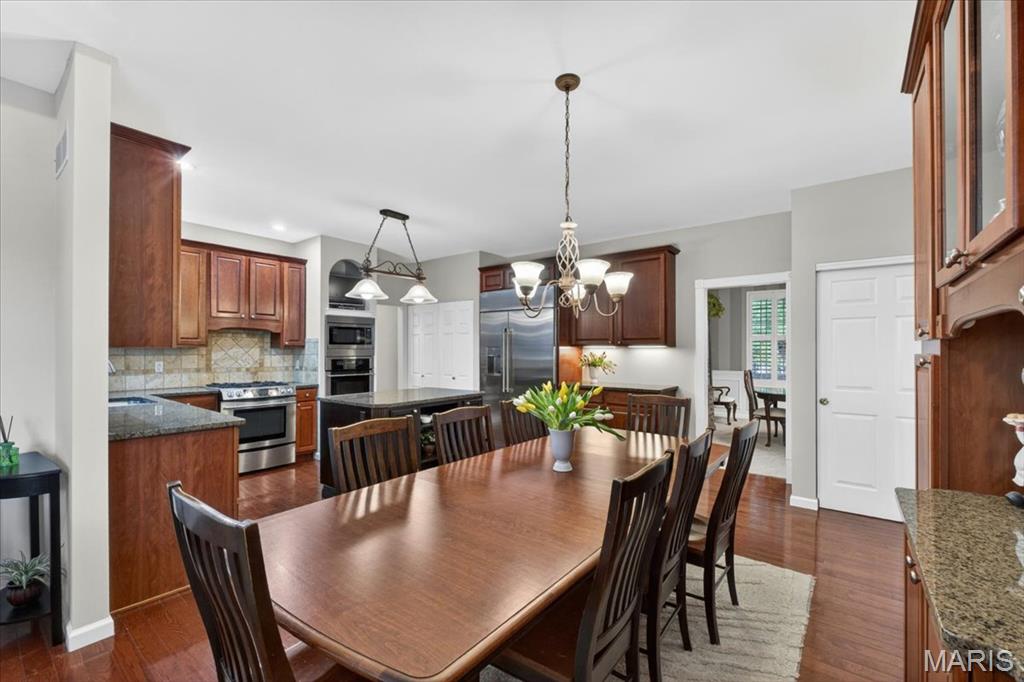 482 Pine Hollow Court