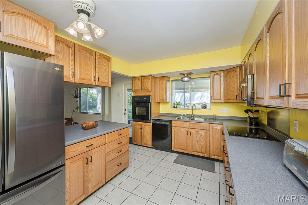 8901 Larchwood Court