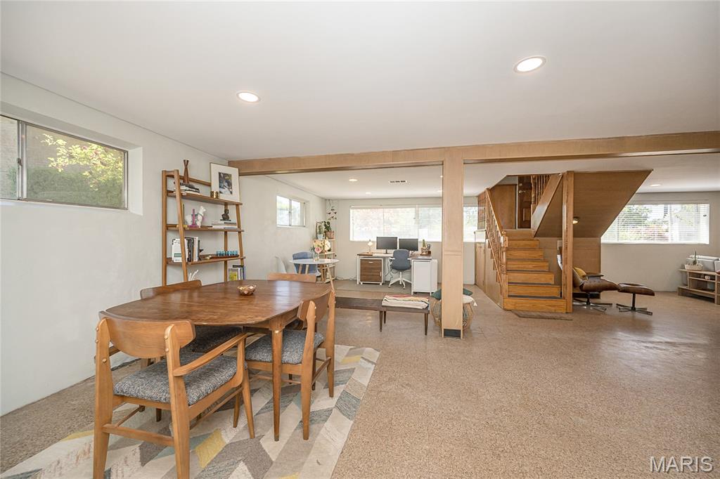 8901 Larchwood Court