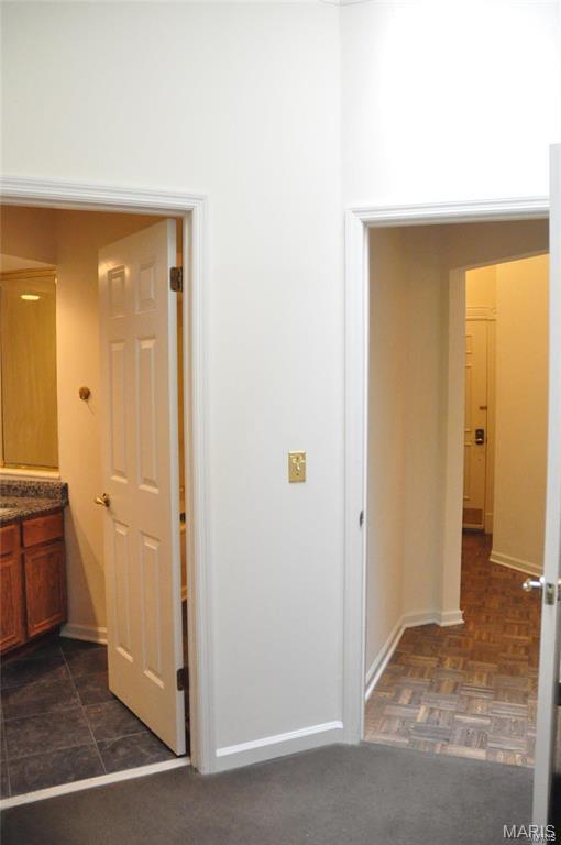 4540 Laclede Avenue Unit: 304