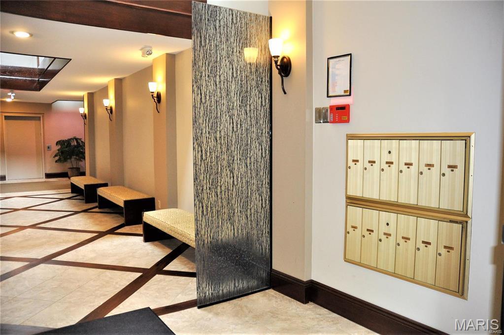 4540 Laclede Avenue Unit: 304