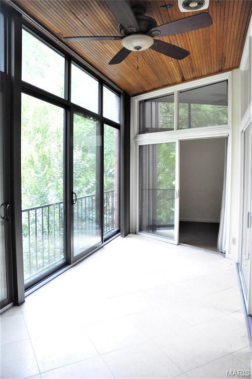 4540 Laclede Avenue Unit: 304