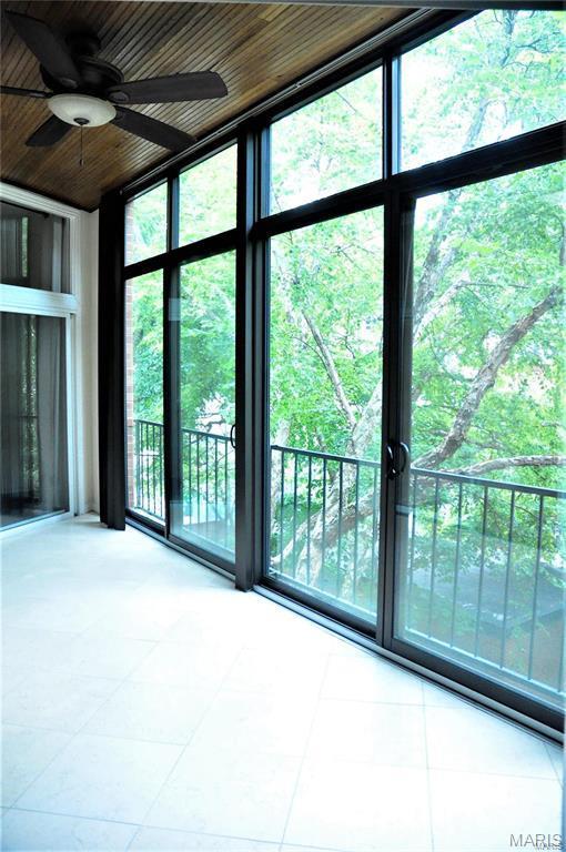 4540 Laclede Avenue Unit: 304