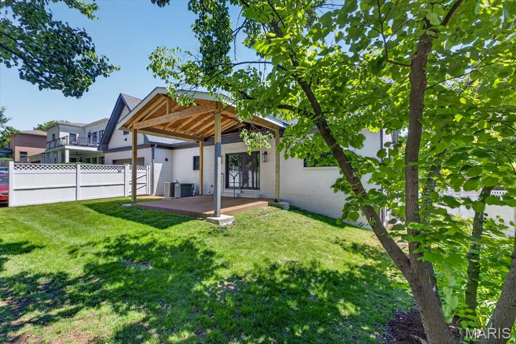 125 Crandon Drive