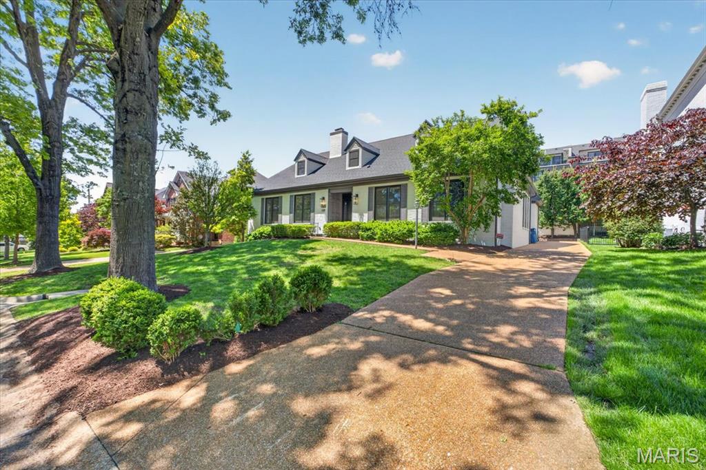 125 Crandon Drive