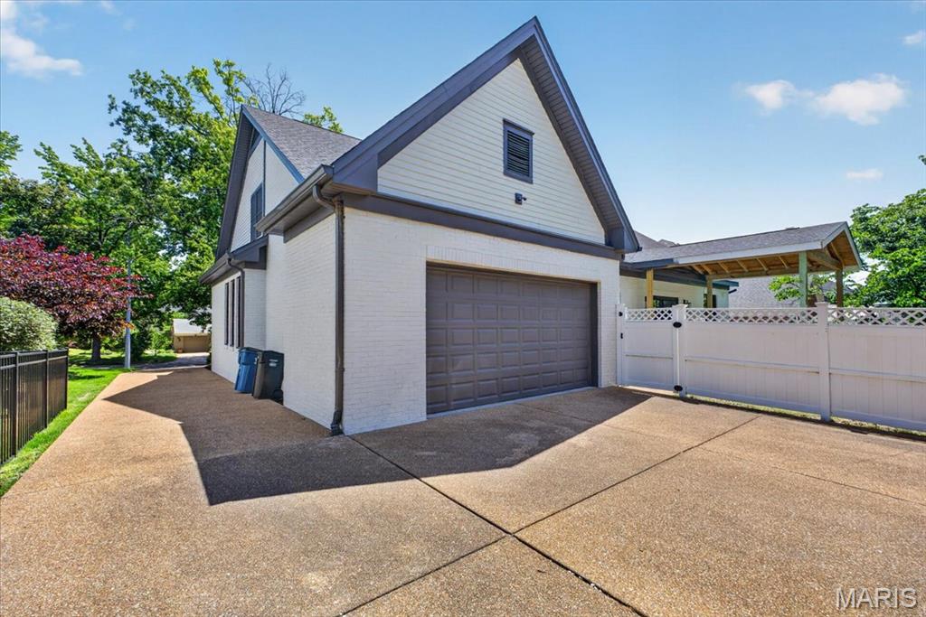 125 Crandon Drive
