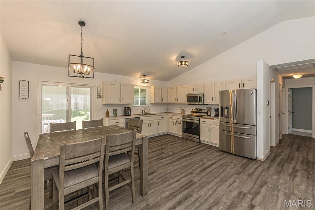 6408 Flagstone Court