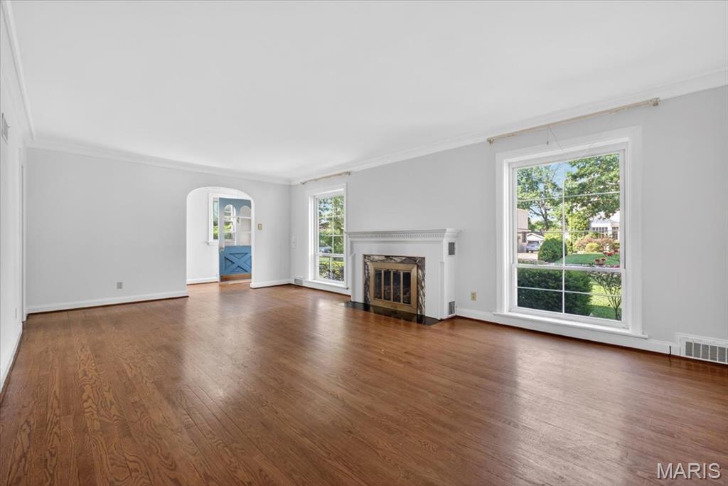 59 Middlesex Drive