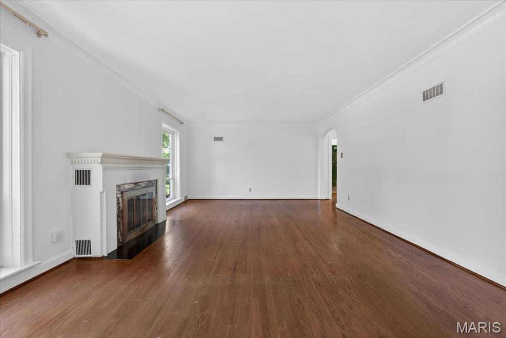 59 Middlesex Drive